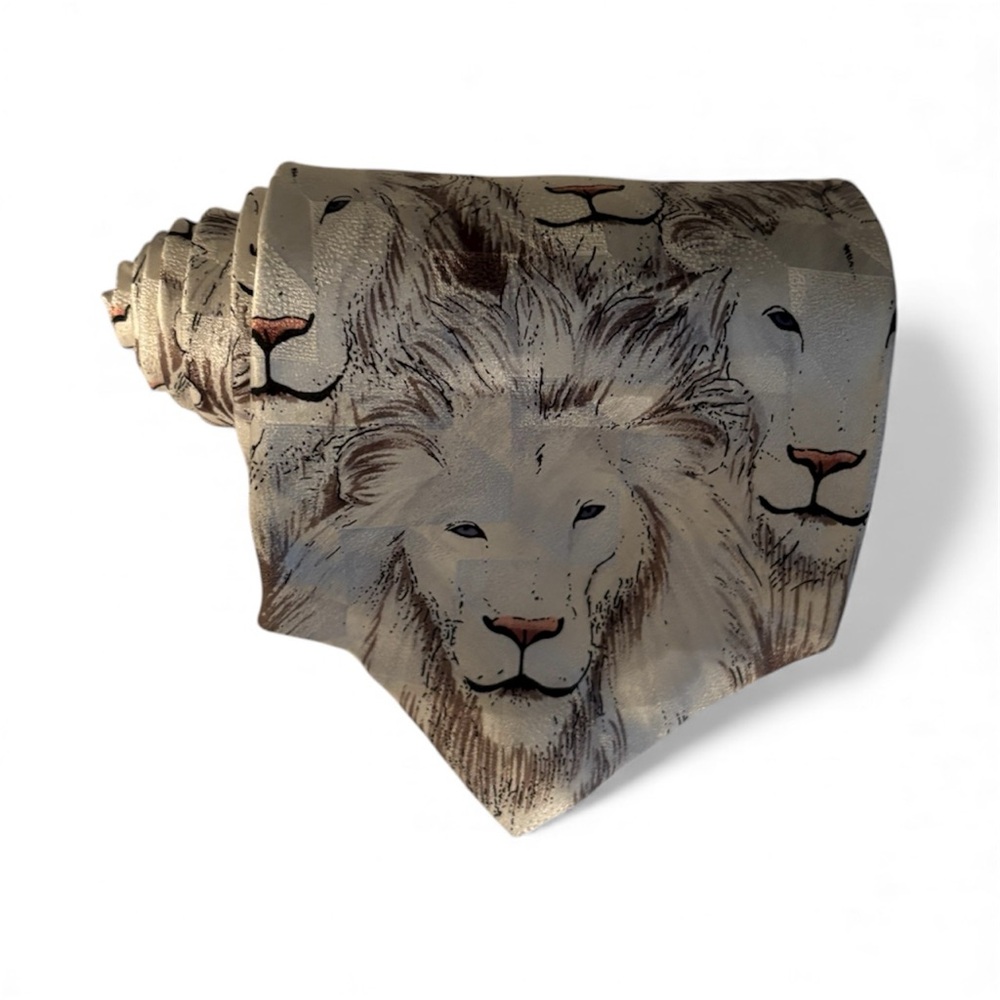 VINTAGE Siegfried & Roy The Mirage Tiger Tie Las Vegas Souvenir Rare